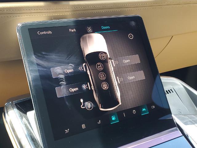 2025 Cadillac ESCALADE IQ Vehicle Photo in POMPANO BEACH, FL 33064-7091