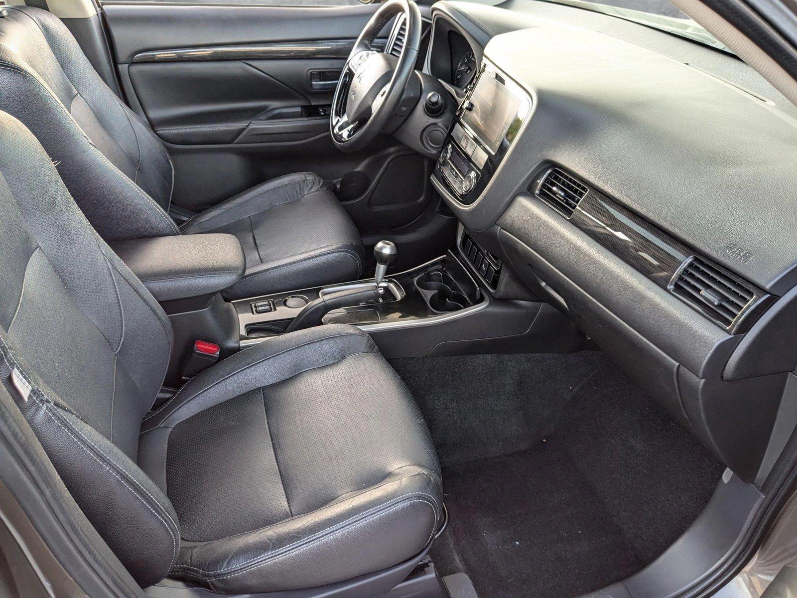 2017 Mitsubishi Outlander Vehicle Photo in MIAMI, FL 33134-2699