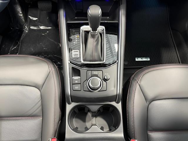 2025 Mazda CX-5 Vehicle Photo in Green Bay, WI 54304