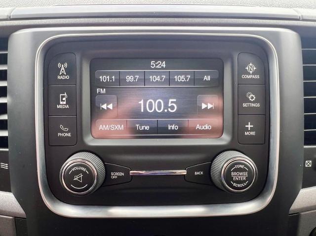 2015 Ram 1500 Vehicle Photo in EFFINGHAM, IL 62401-2832
