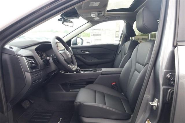 2025 Nissan Rogue Vehicle Photo in Hazelwood, MO 63042