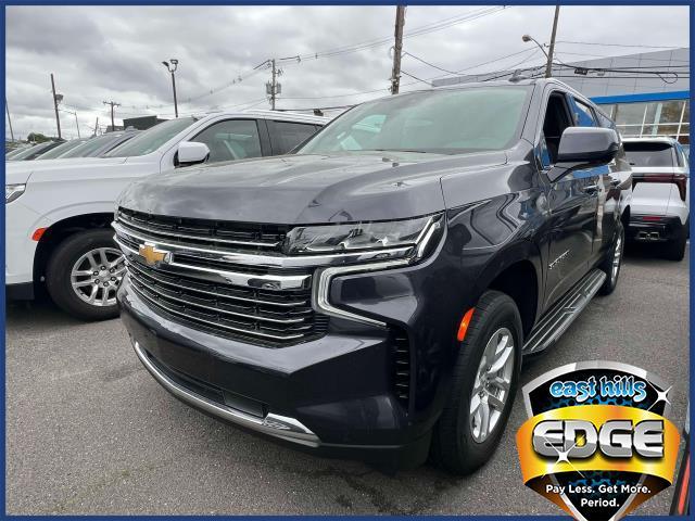 2023 Chevrolet Suburban Vehicle Photo in Roslyn, NY 11576
