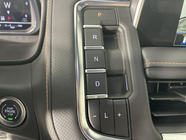 2024 GMC Yukon XL Vehicle Photo in GILBERT, AZ 85297-0402