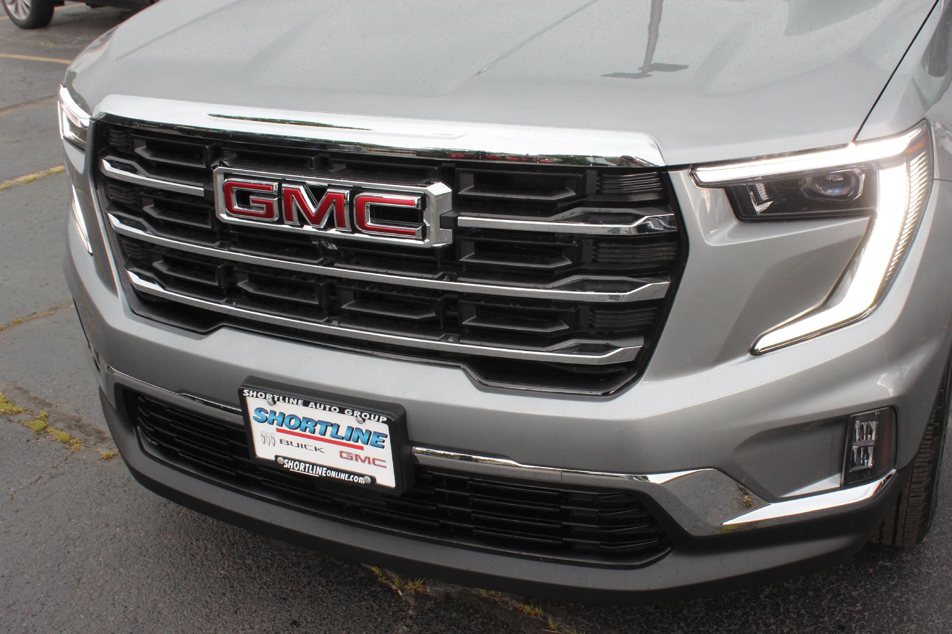 2025 GMC Acadia Vehicle Photo in AURORA, CO 80012-4011