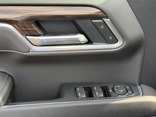 2025 Chevrolet Silverado 1500 Vehicle Photo in COLUMBIA, MO 65203-3903