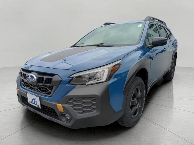 2025 Subaru Outback Vehicle Photo in Green Bay, WI 54304