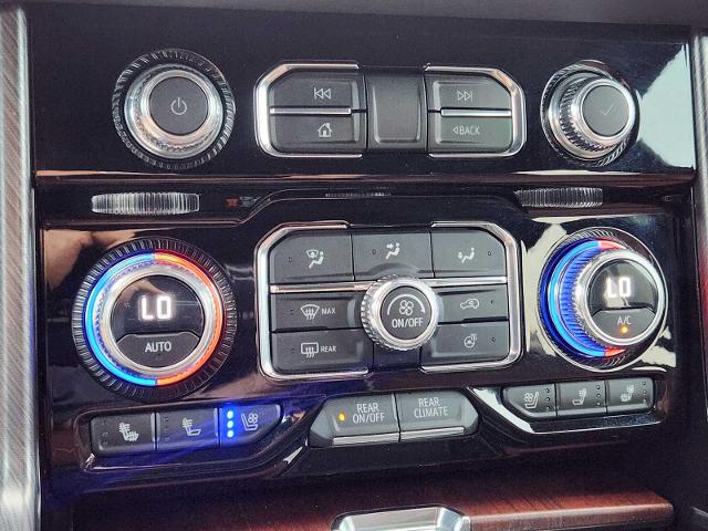 2023 GMC Yukon Vehicle Photo in DENTON, TX 76210-9321