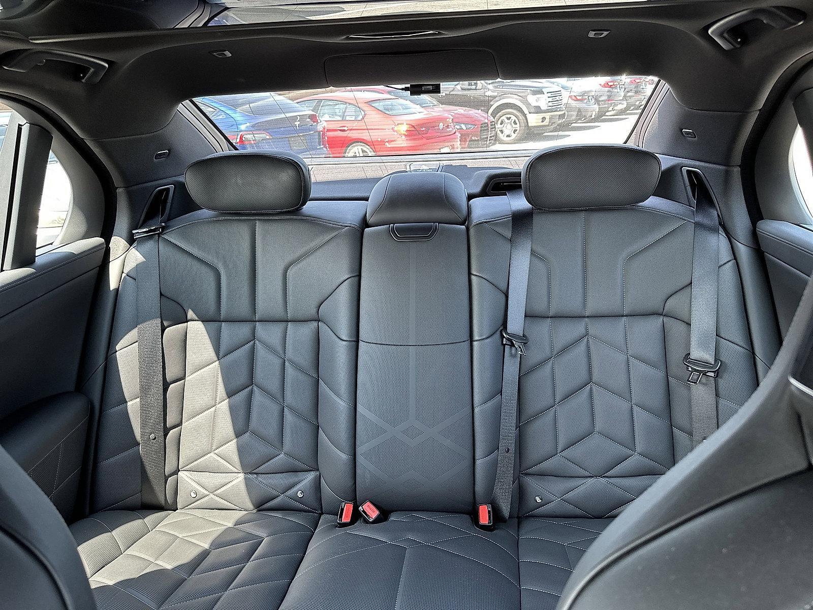 2024 BMW 760i xDrive Vehicle Photo in Lancaster, PA 17601
