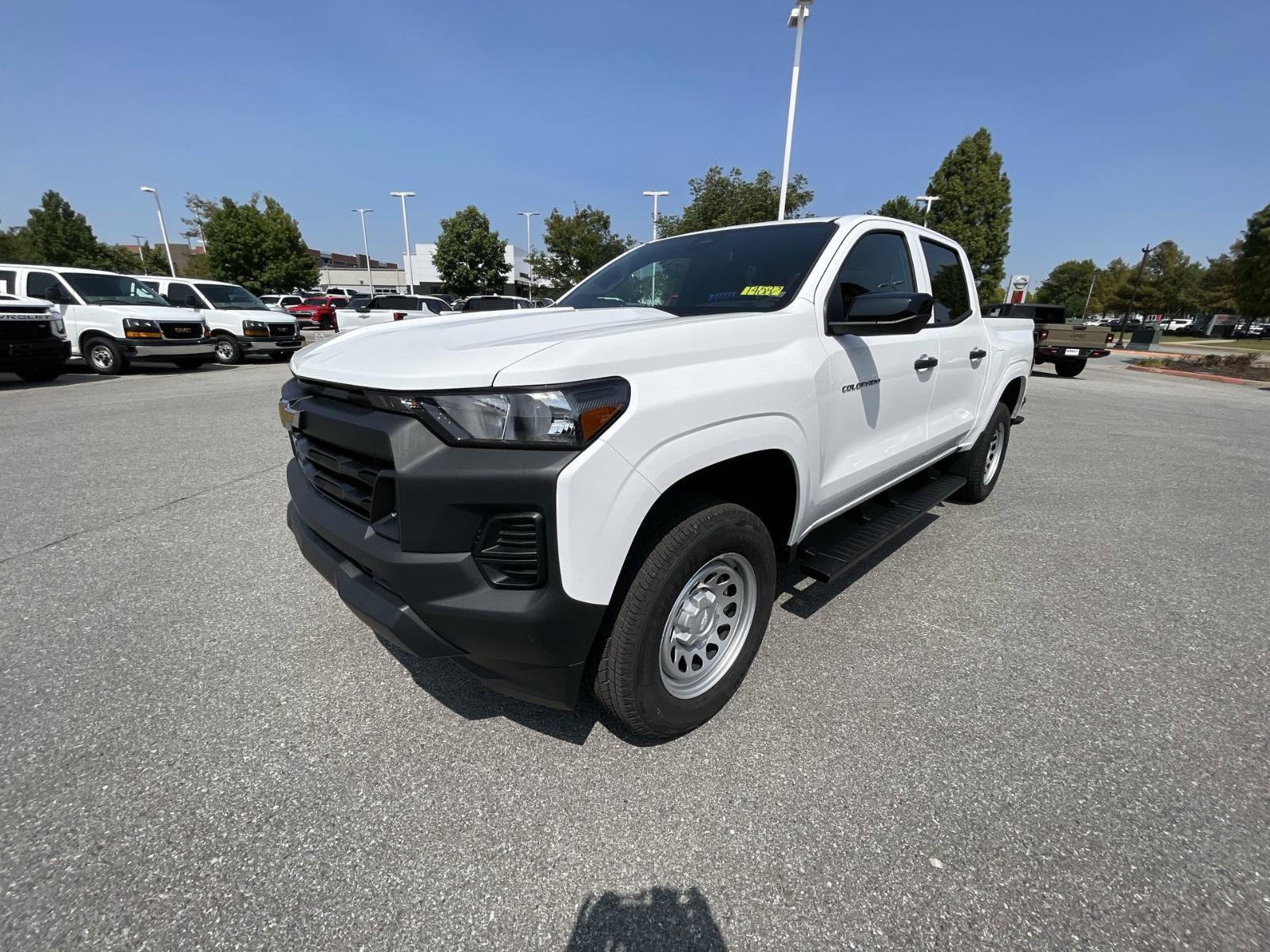 2024 Chevrolet Colorado Vehicle Photo in BENTONVILLE, AR 72712-4322