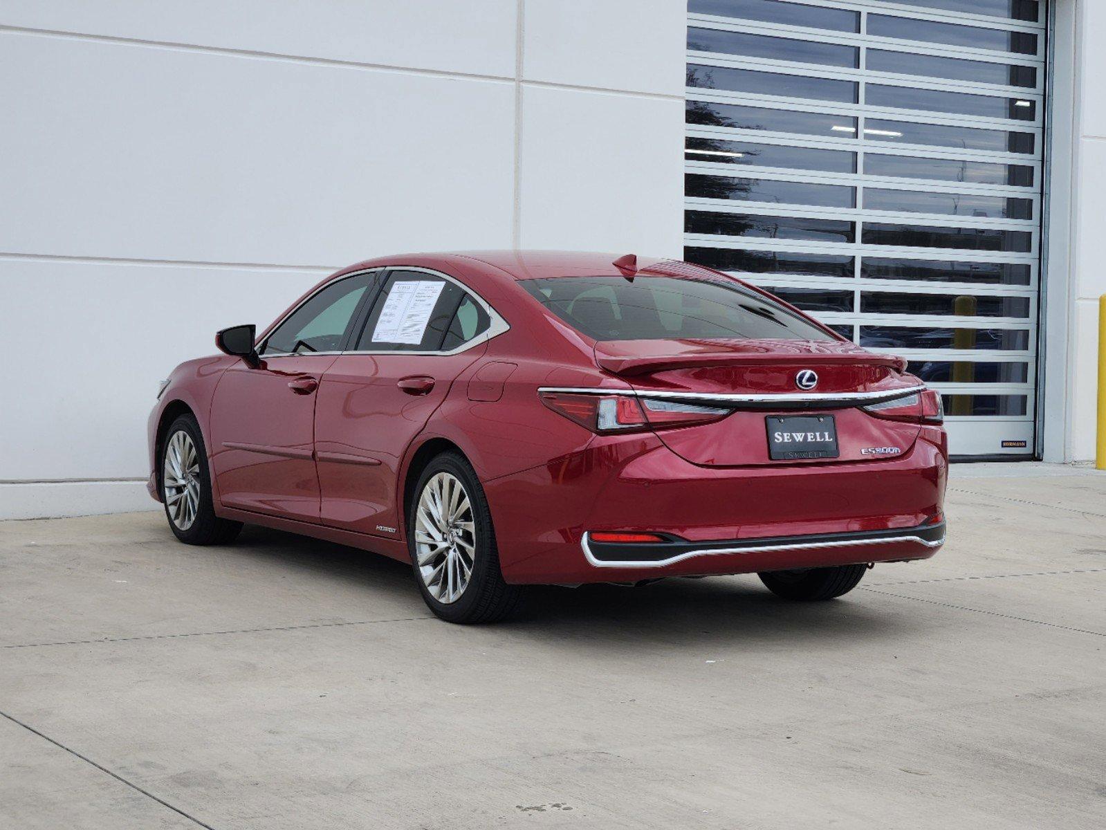 2019 Lexus ES 300h Vehicle Photo in PLANO, TX 75024