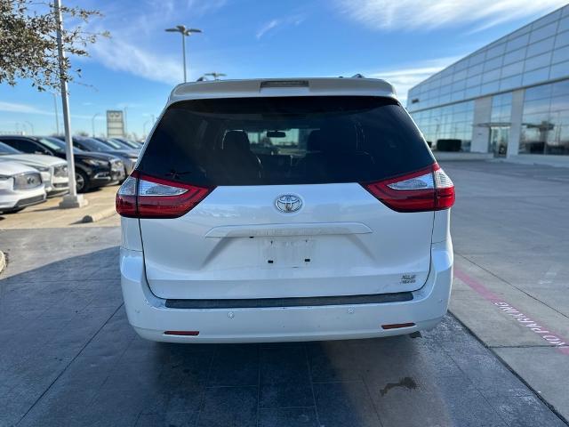 2015 Toyota Sienna Vehicle Photo in Grapevine, TX 76051