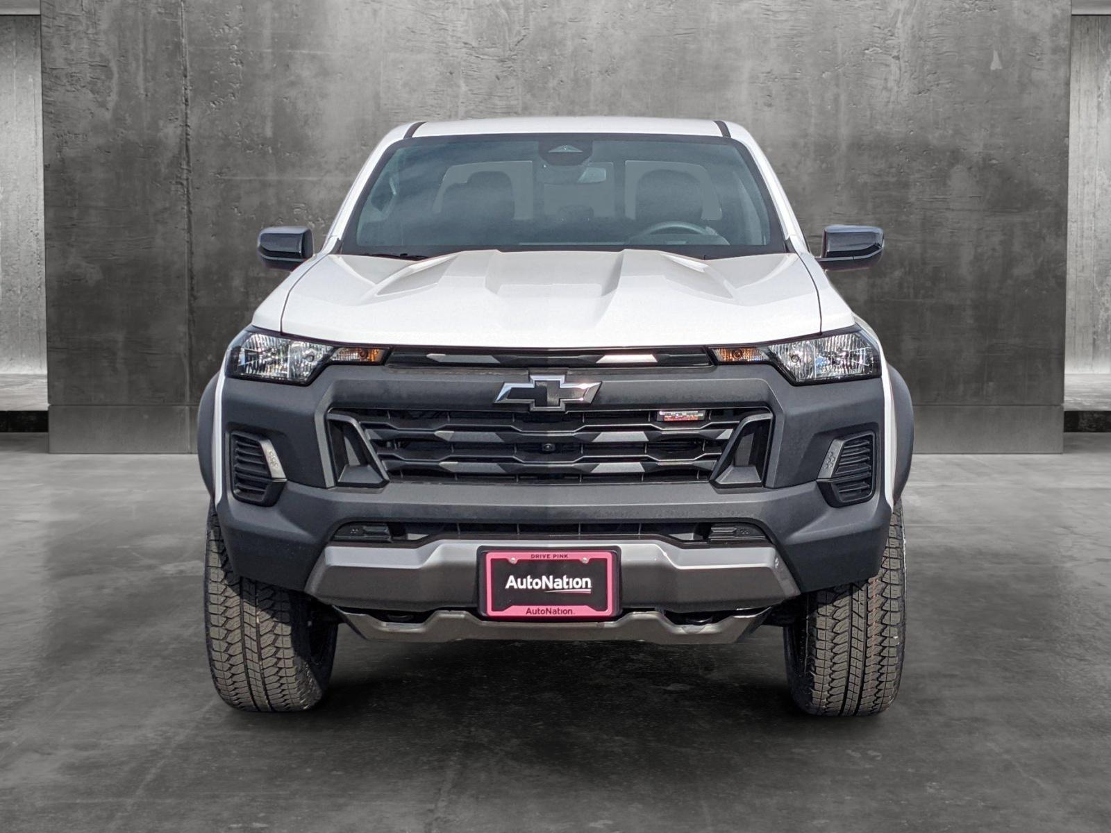 2024 Chevrolet Colorado Vehicle Photo in VALENCIA, CA 91355-1705