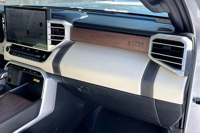 2022 Toyota Tundra 4WD Vehicle Photo in INDEPENDENCE, MO 64055-1314