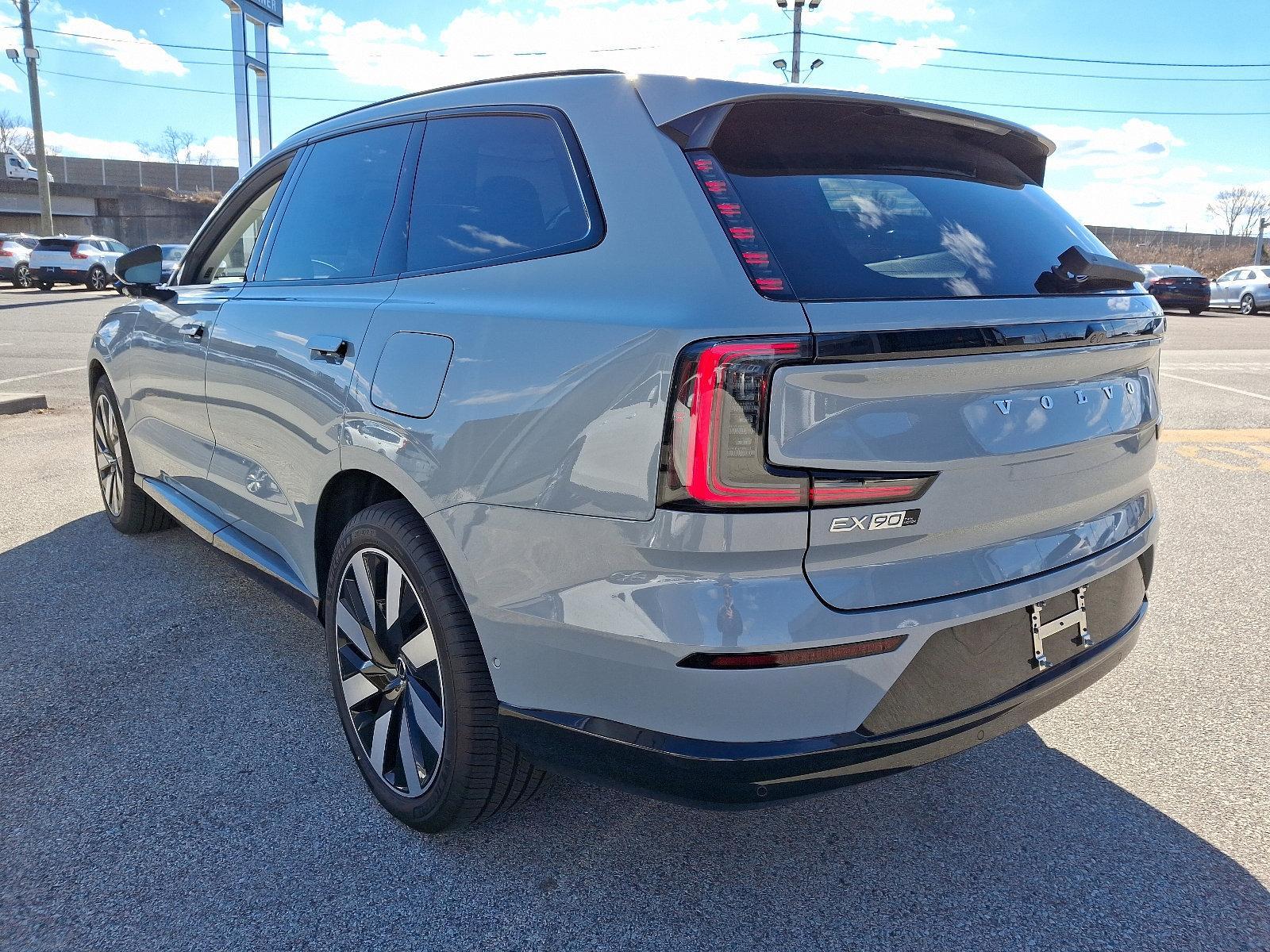2025 Volvo EX90 Vehicle Photo in Trevose, PA 19053