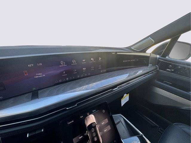 2025 Cadillac Escalade IQ Vehicle Photo in LEOMINSTER, MA 01453-2952