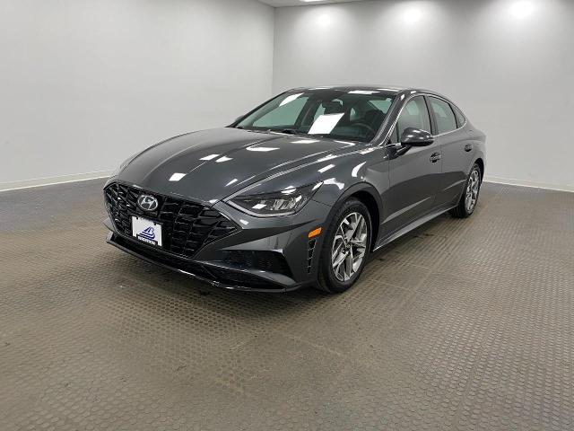 2022 Hyundai SONATA Vehicle Photo in Appleton, WI 54913