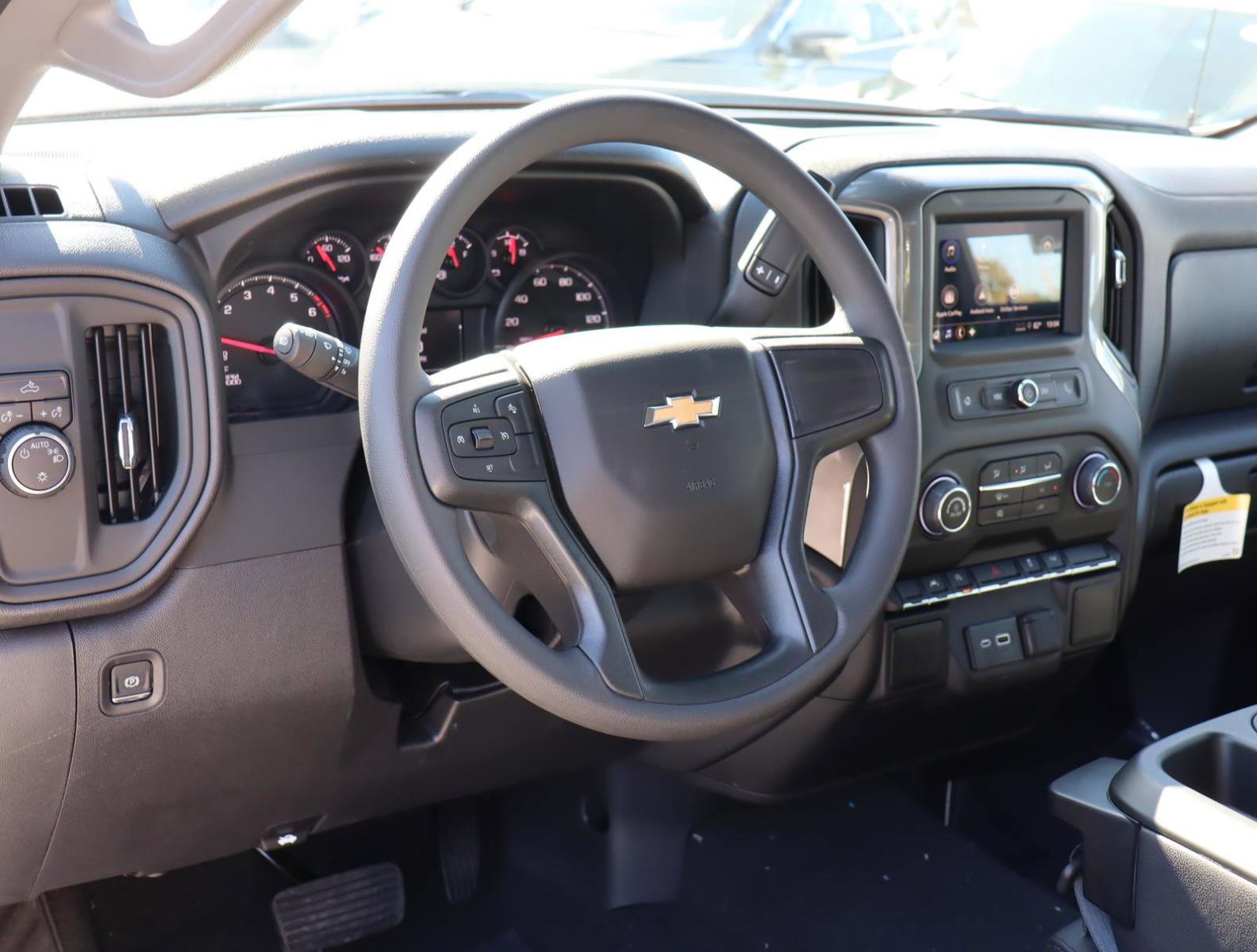 2025 Chevrolet Silverado 1500 Vehicle Photo in LOS ANGELES, CA 90007-3794