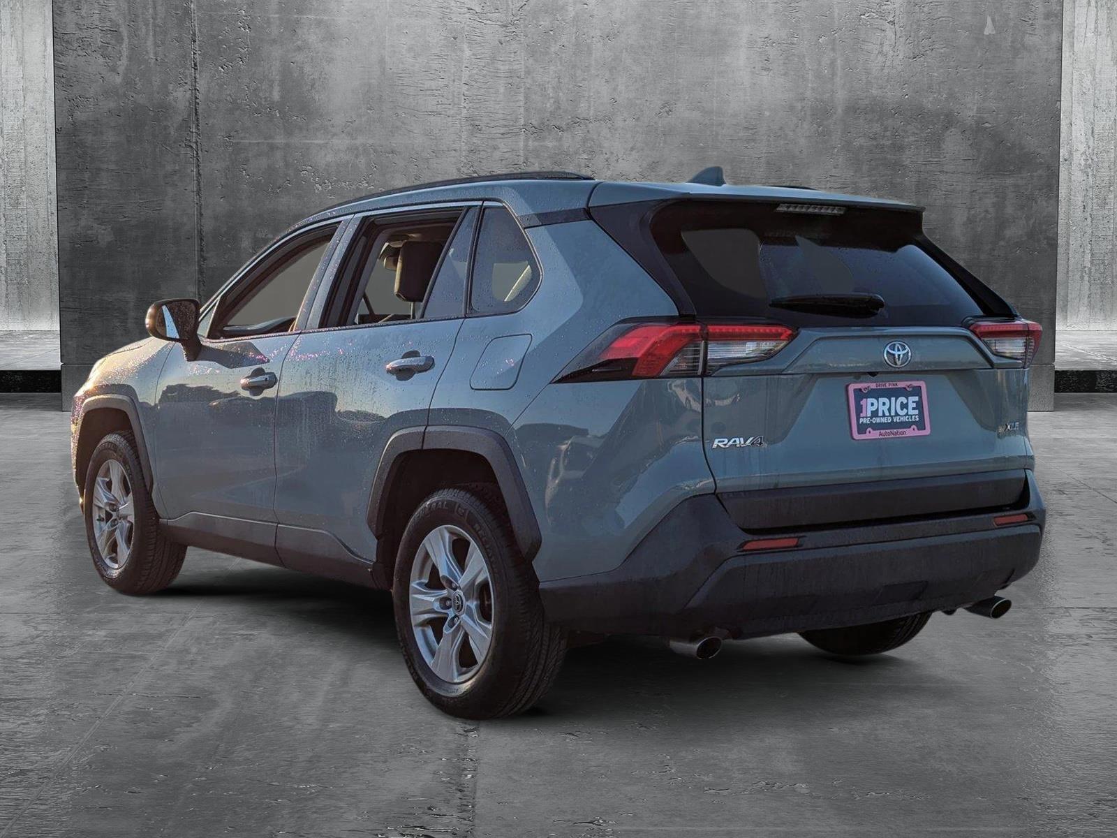 2019 Toyota RAV4 Vehicle Photo in Ft. Myers, FL 33907