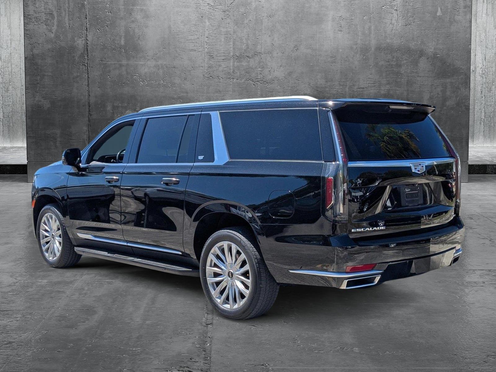 2022 Cadillac Escalade ESV Vehicle Photo in Miami, FL 33015