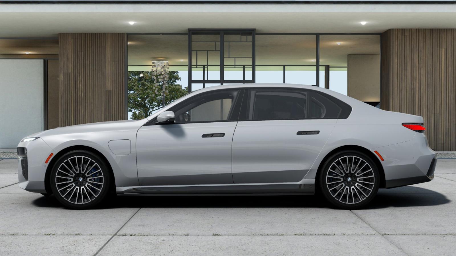 2025 BMW 750e xDrive Vehicle Photo in GRAPEVINE, TX 76051