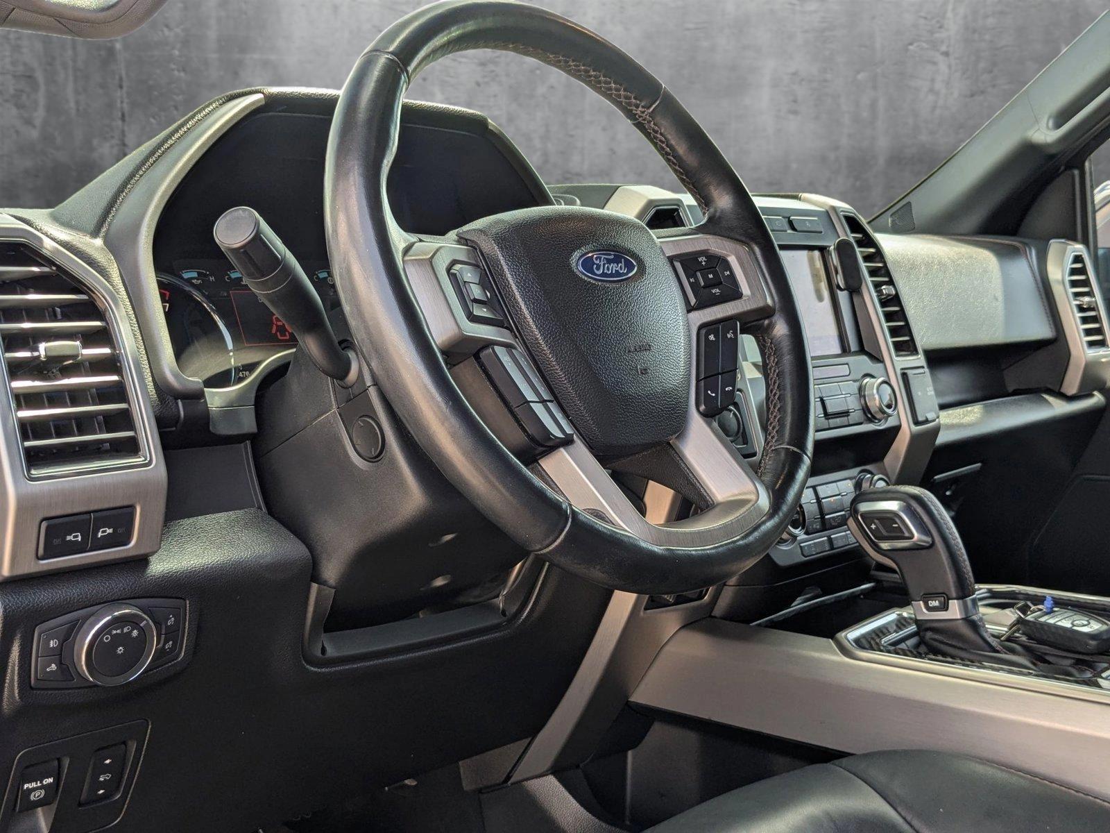 2019 Ford F-150 Vehicle Photo in St. Petersburg, FL 33713