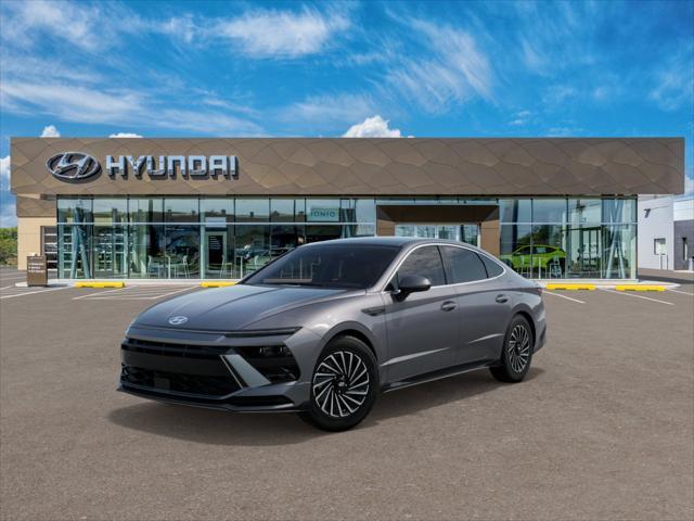2025 Hyundai SONATA Hybrid Vehicle Photo in Peoria, IL 61615