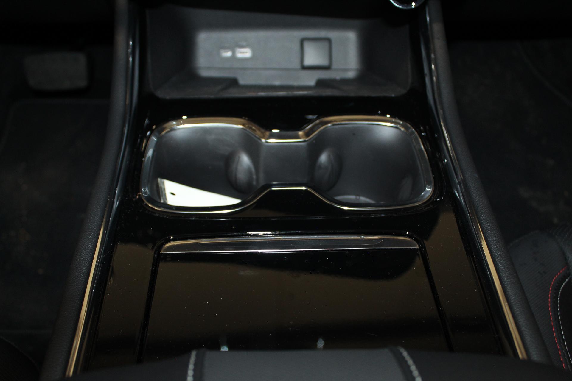 2025 Chevrolet Traverse Vehicle Photo in NORTHAMPTON, MA 01060-1120