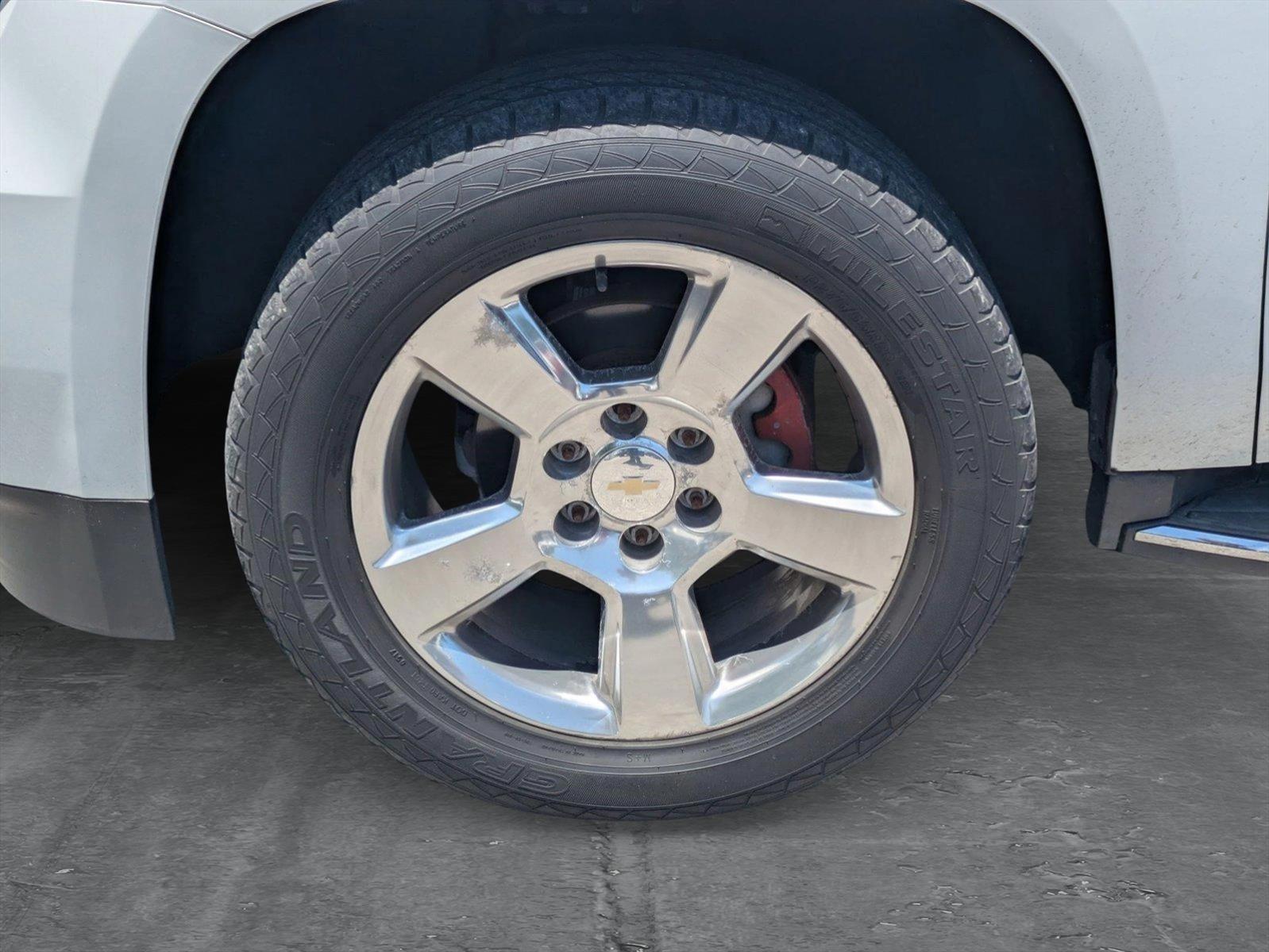 2017 Chevrolet Suburban Vehicle Photo in GREENACRES, FL 33463-3207