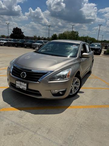 2015 Nissan Altima Vehicle Photo in Peoria, IL 61615