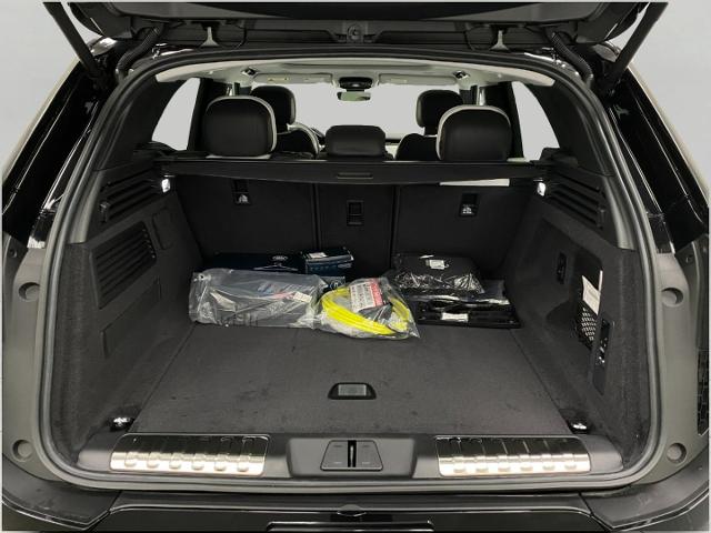 2025 Range Rover Sport Vehicle Photo in Appleton, WI 54913