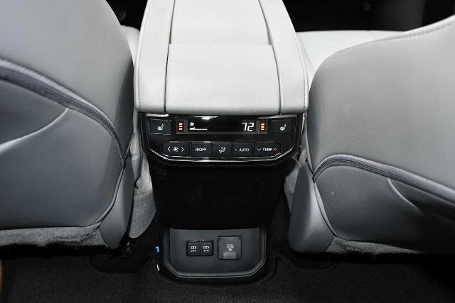 2021 Toyota Highlander Vehicle Photo in DALLAS, TX 75235