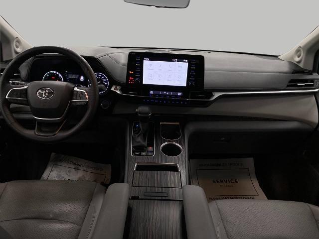 2024 Toyota Sienna Vehicle Photo in Appleton, WI 54913