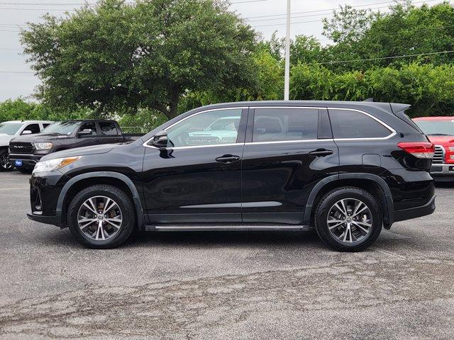 2019 Toyota Highlander Vehicle Photo in Decatur, TX 76234