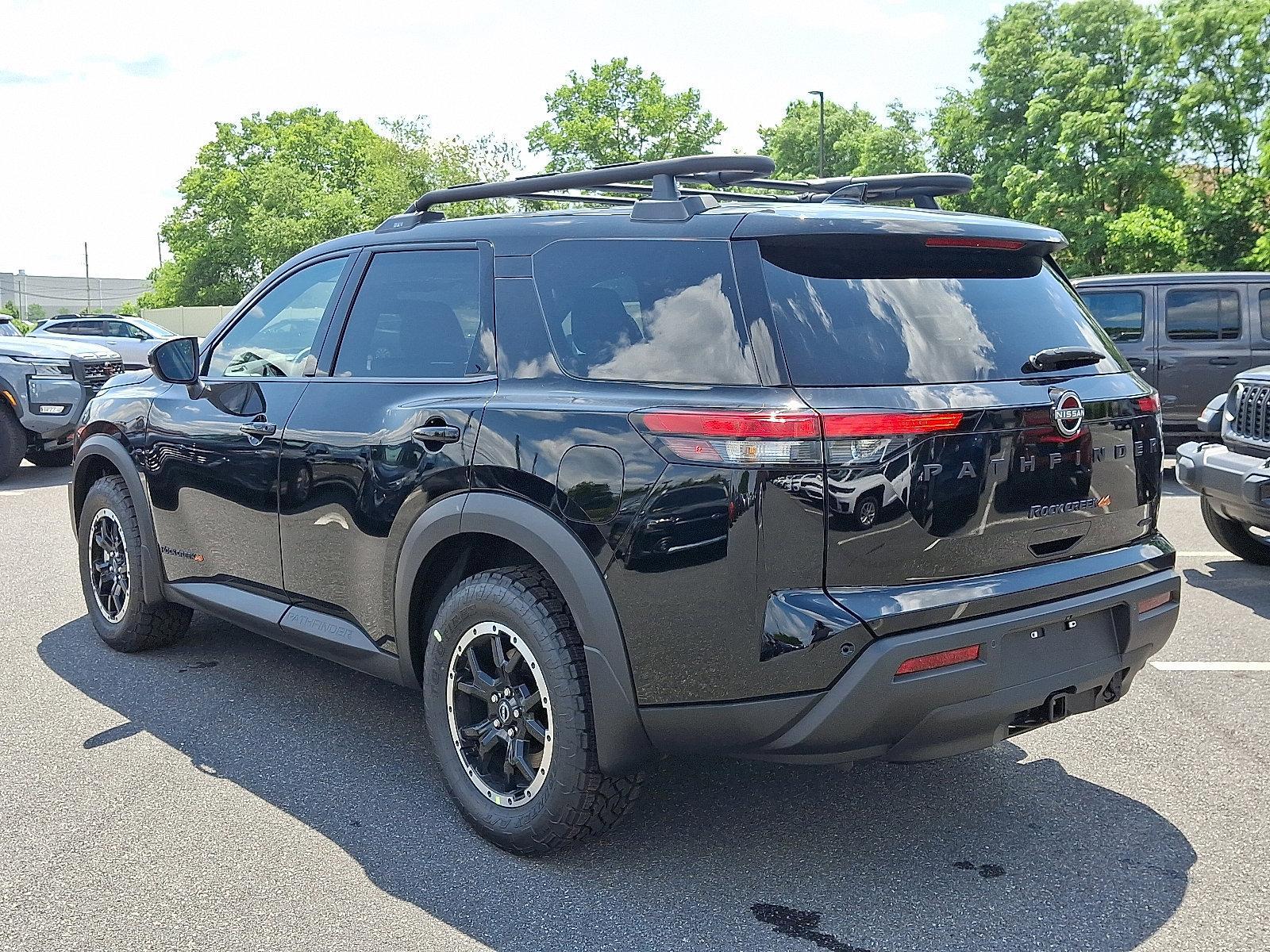2025 Nissan Pathfinder Vehicle Photo in Mechanicsburg, PA 17050-2306