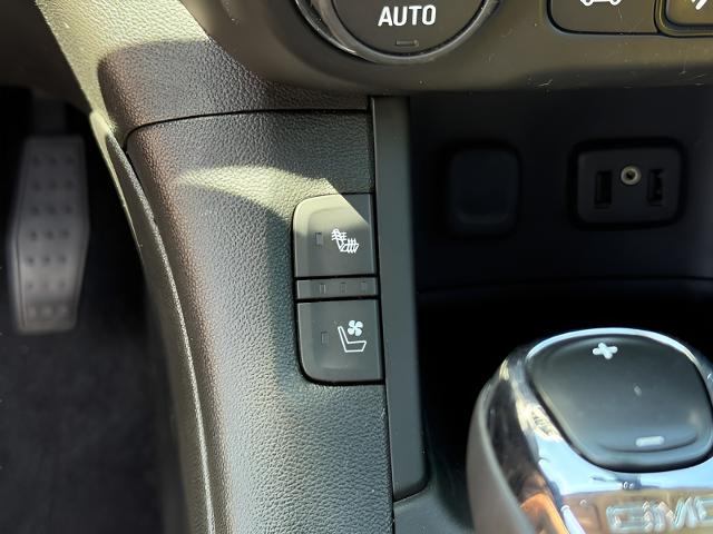 2017 GMC Acadia Vehicle Photo in MIDDLETON, WI 53562-1492