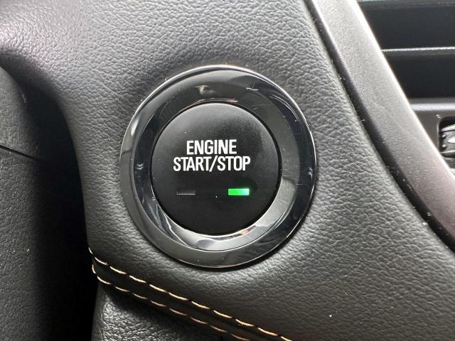 2022 Chevrolet Trax Vehicle Photo in Roslyn, NY 11576