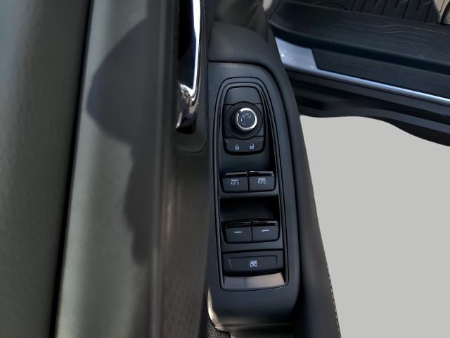 2025 Subaru Outback Vehicle Photo in Green Bay, WI 54304