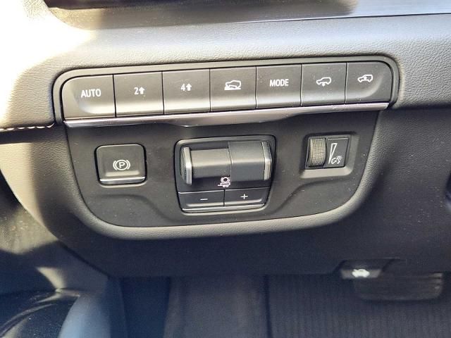 2023 Cadillac Escalade Vehicle Photo in DENTON, TX 76210-9321