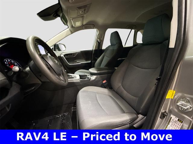 2020 Toyota RAV4 Vehicle Photo in EVERETT, WA 98203-5662