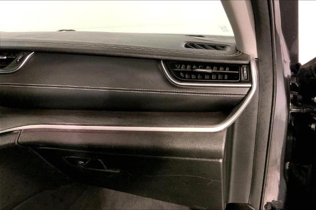 2022 Jeep Grand Cherokee Vehicle Photo in Kansas City, MO 64114