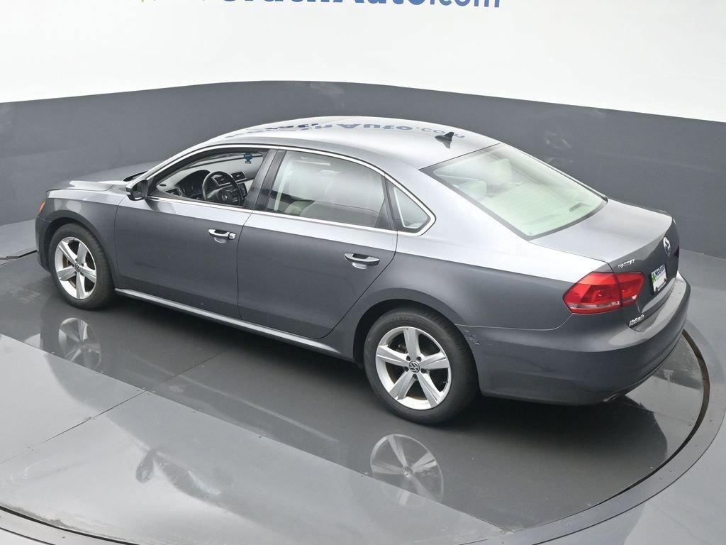 2013 Volkswagen Passat Vehicle Photo in Marion, IA 52302