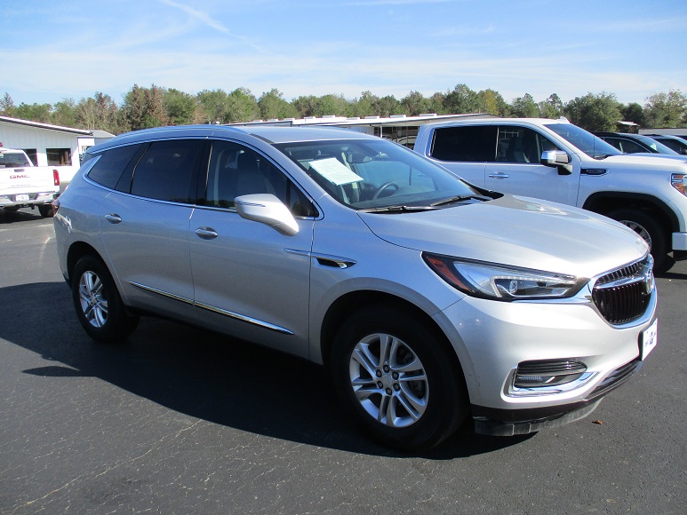 Used 2018 Buick Enclave Essence with VIN 5GAERBKW8JJ203515 for sale in Deridder, LA