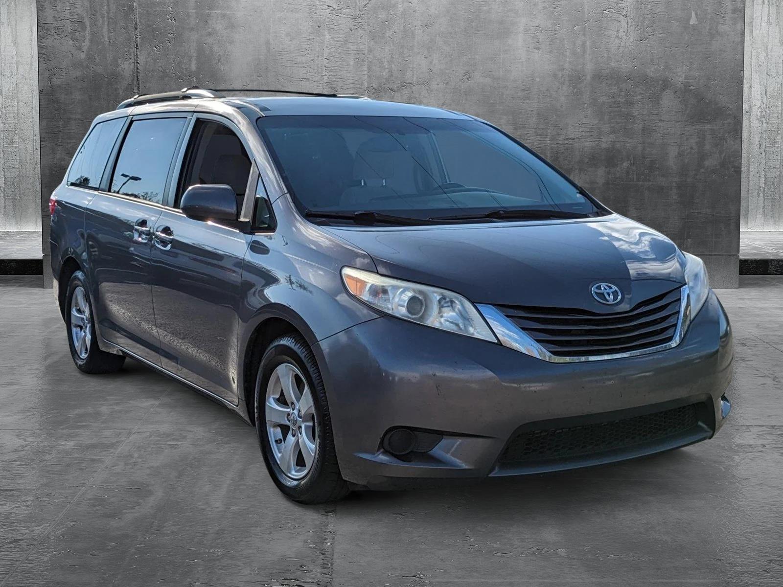 2017 Toyota Sienna Vehicle Photo in Sanford, FL 32771