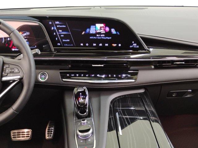 2024 Cadillac Escalade Vehicle Photo in PINEVILLE, NC 28134-8495