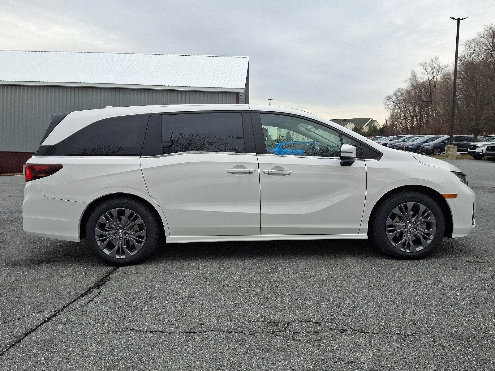 2025 Honda Odyssey Vehicle Photo in Harrisburg, PA 17111