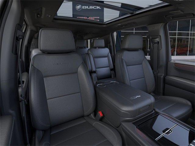 2025 GMC Yukon XL Vehicle Photo in PUYALLUP, WA 98371-4149