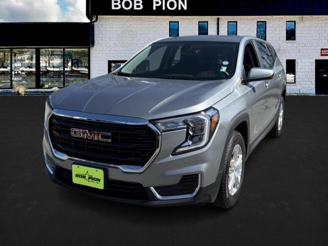 2024 GMC Terrain Vehicle Photo in CHICOPEE, MA 01020-5001