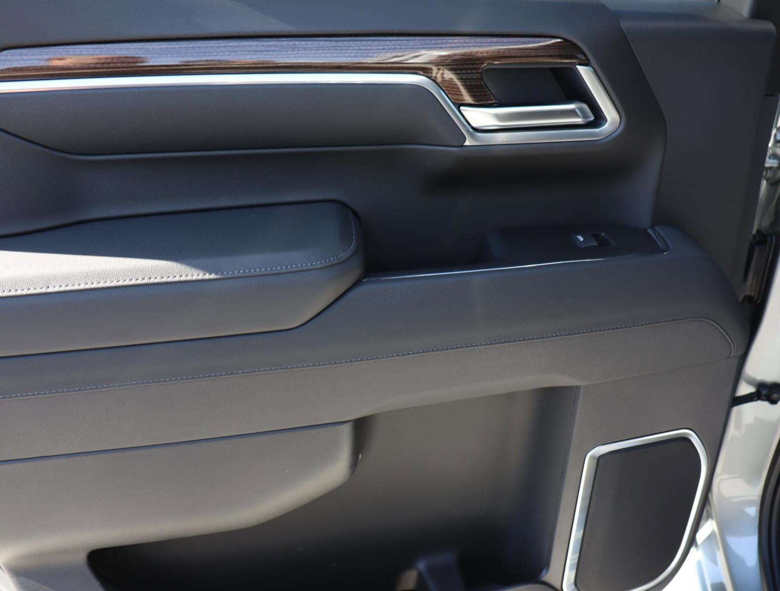 2025 Chevrolet Silverado 1500 Vehicle Photo in LOS ANGELES, CA 90007-3794