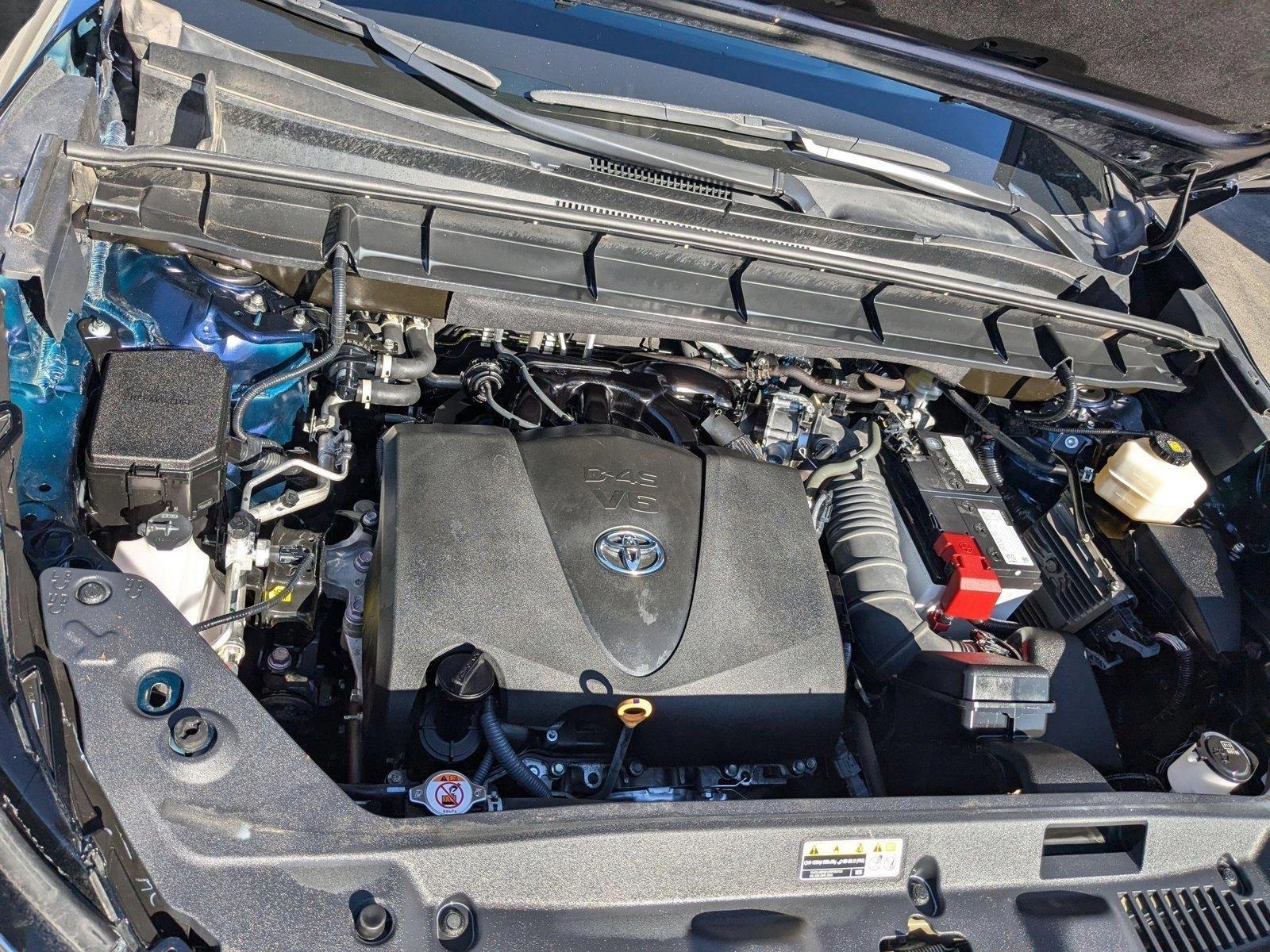 2022 Toyota Highlander Vehicle Photo in Spokane Valley, WA 99212