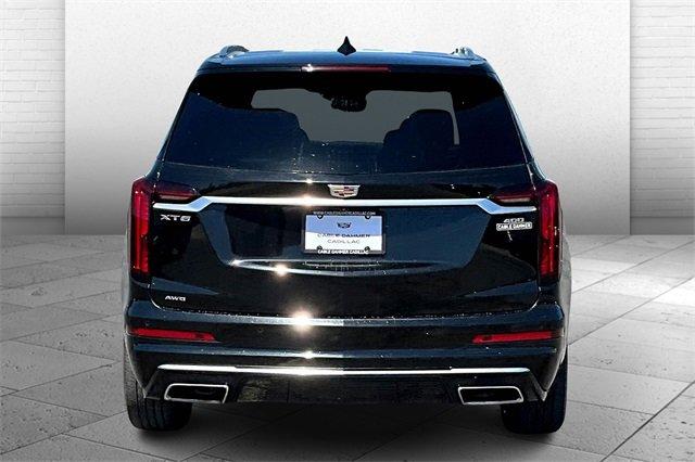 2022 Cadillac XT6 Vehicle Photo in TOPEKA, KS 66609-0000